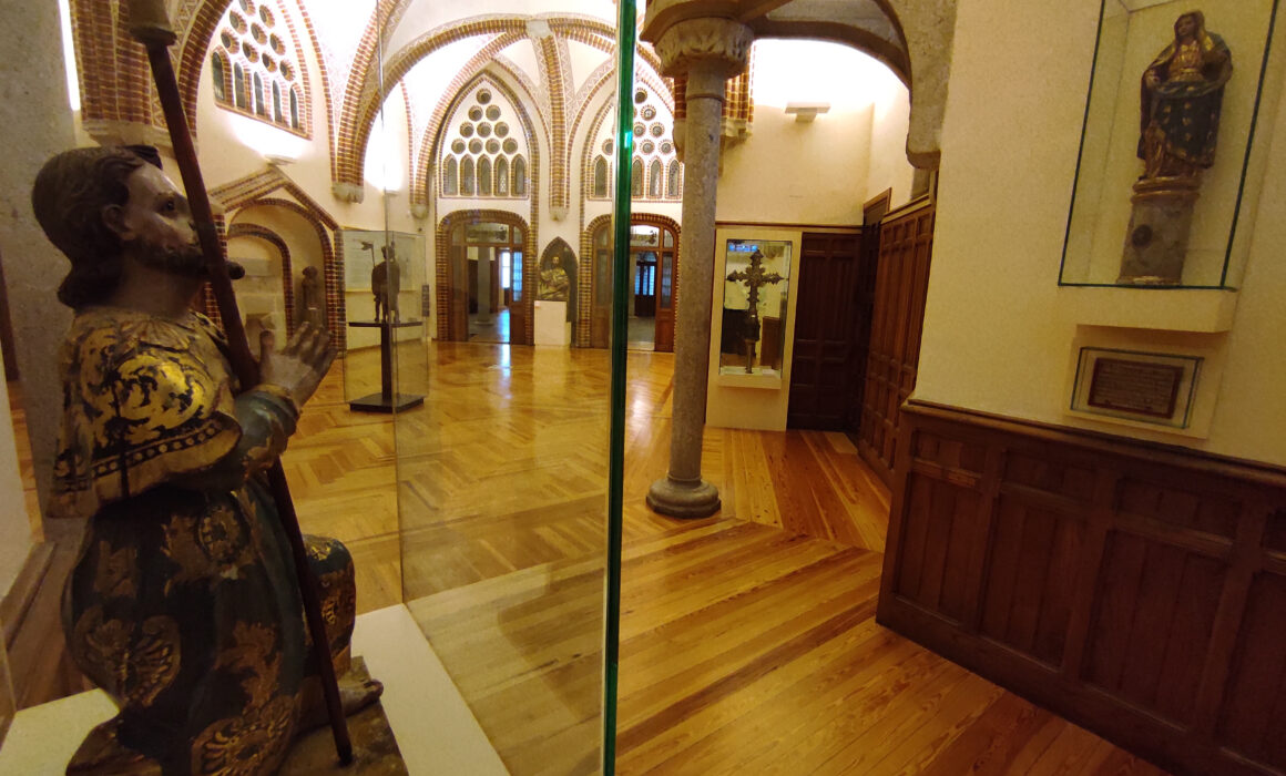 Pieza del mes de octubre: Santiago orando ante la Virgen del Pilar