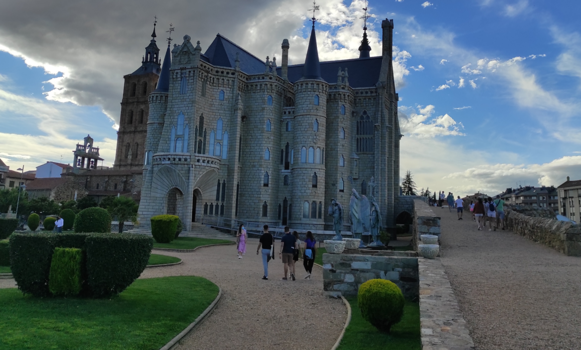 El Palacio de Gaudí recibe cerca de 80.000 visitantes en 2021