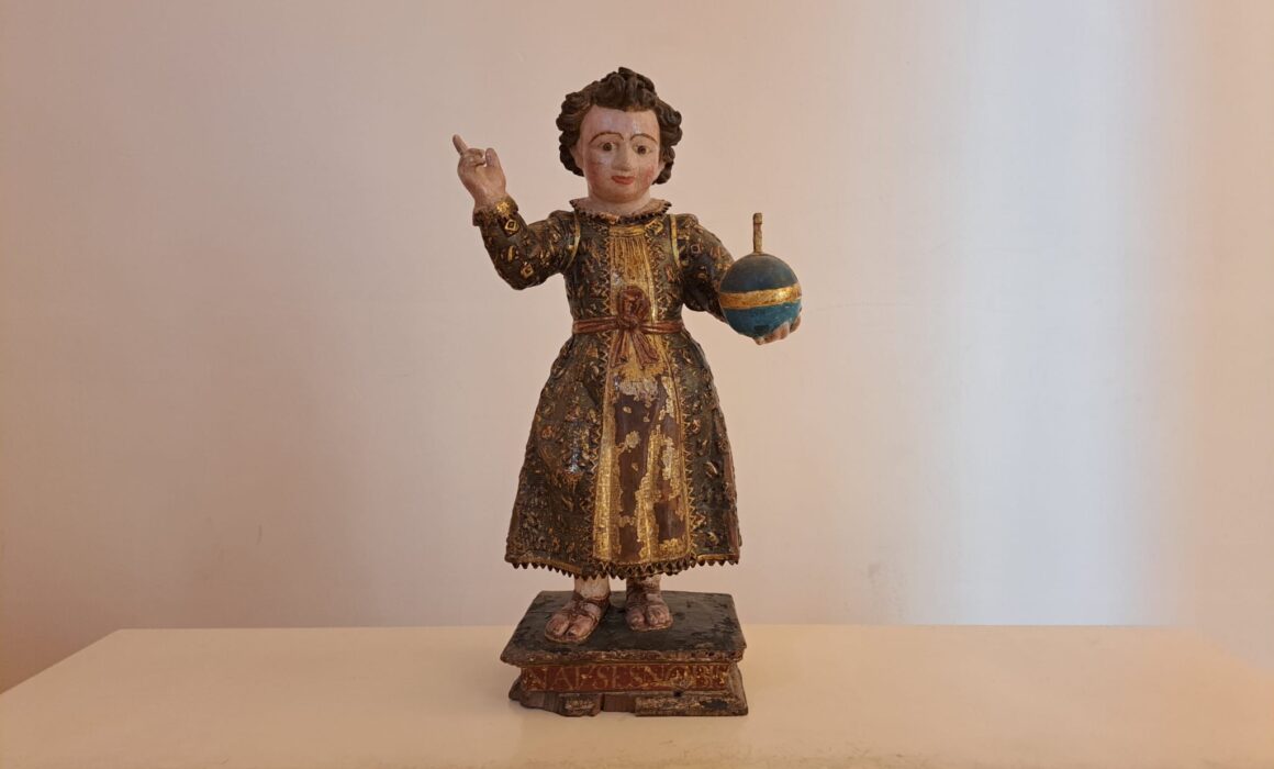 Palacio de Gaudi Una talla del Niño Jesús, la ‘Pieza del Mes’ de agosto